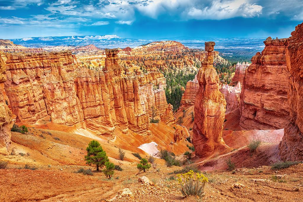 Thor's Hammer and Bryce Amphitheater red-rock formations in Bryce Canyon National Park, Utah