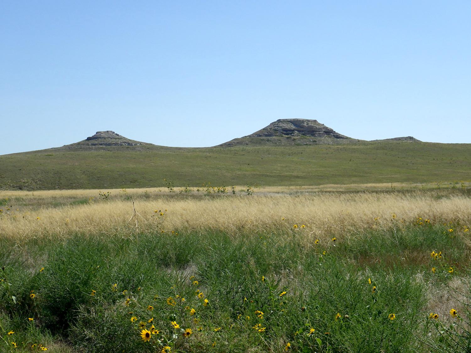 University Hill, on the left, and Carnegie Hill, at Agate Fossil Beds National Monument/Kurt Repanshek