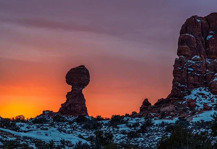 Sunset over Balanced Rock, Arches National Park / Rebecca Latson