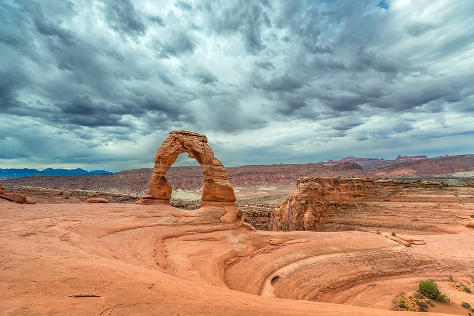 Nicknamed "Cowboy's Chaps" and "Old Maid's Bloomers," this iconic arch is a must-see on your bucket list to Arches National Park / Rebecca Latson