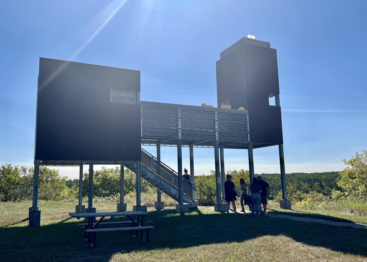 This East Village viewing platform is filled with interpretive panels and views of the river and former Métis river lots.
