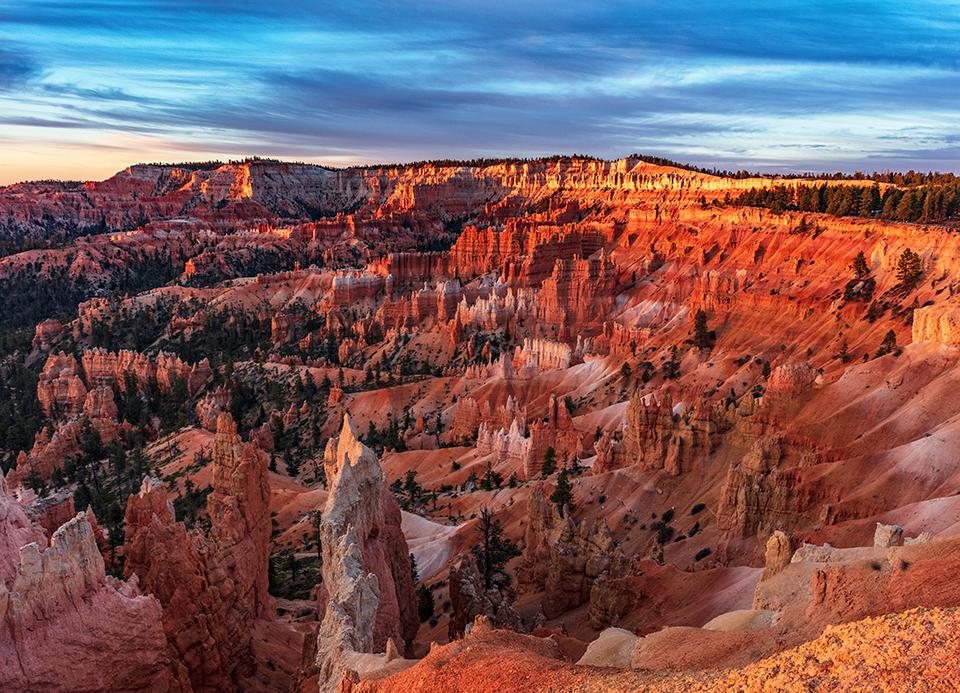 A golden sunrise seen from Sunrise Point, Bryce Canyon National Park / Rebecca Latson