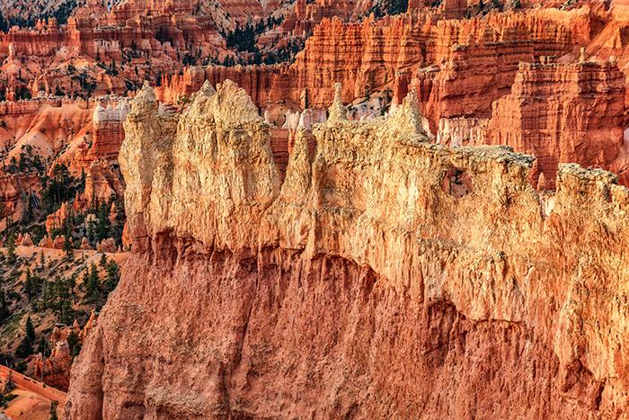 A wall of crumbly rock along the Queens Garden Trail, Bryce Canyon National Park / Rebecca Latson