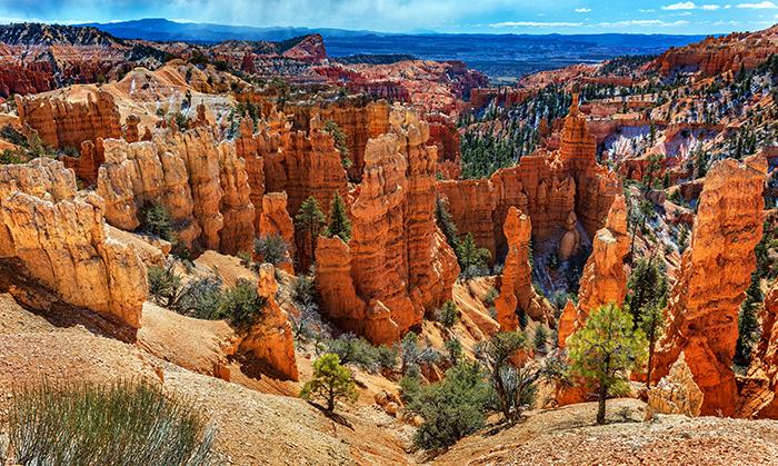 Welcome to Fairyland Canyon, Bryce Canyon National Park / Rebecca Latson