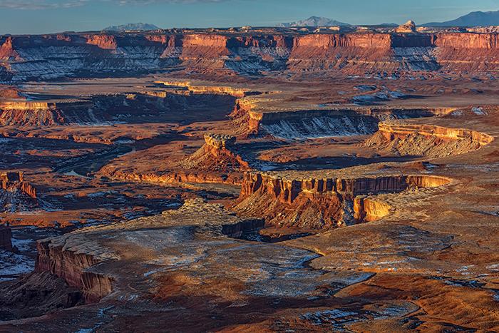 Canyon scenery at the Green River Overlook, Canyonlands National Park / Rebecca Latson