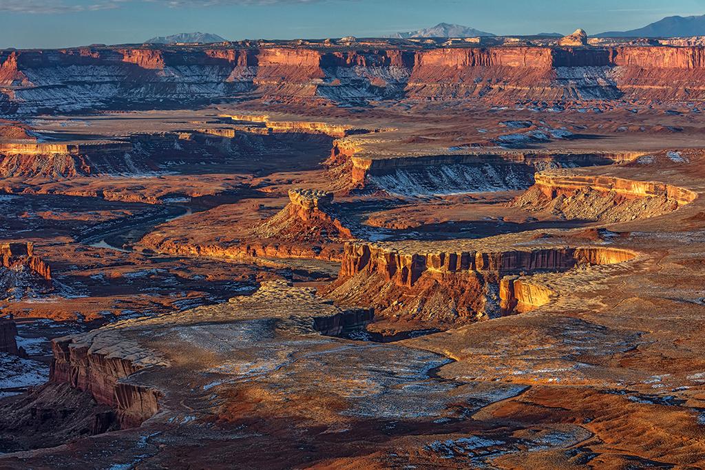 Canyon scenery at Green River Overlook, Canyonlands National Park / Rebecca Latson