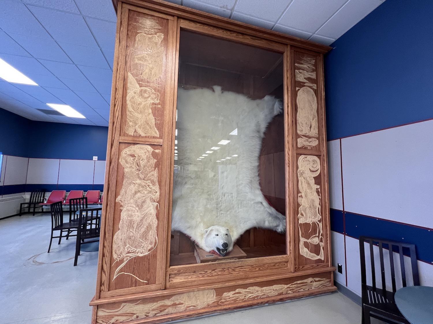 In Churchill Airport, don't miss the polar bear display credited to Inuit hunter Larry White, cabinetmaker Edgar Botelho and artist Donna McPherson.