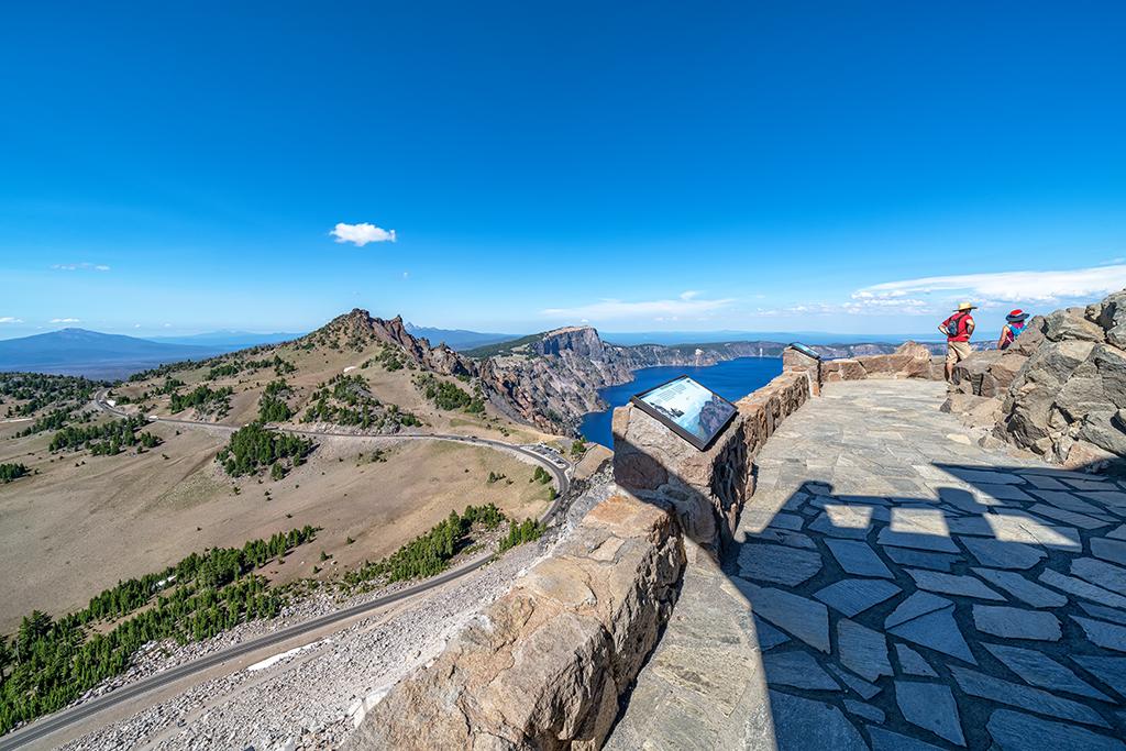 A view from Watchman Peak summit, Crater Lake National Park / Rebecca Latson