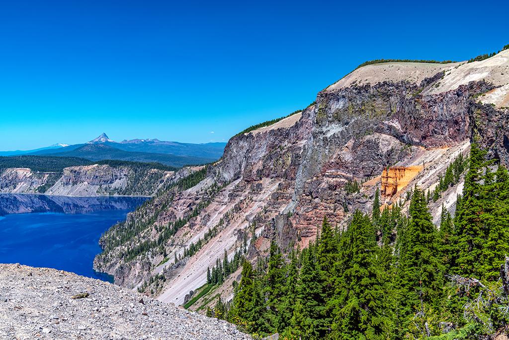 The scenery around Pumic Castle, Crater Lake National Park / Rebecca Latson