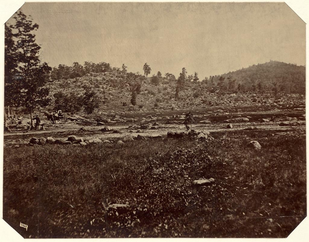 Little Round Top about two weeks have the pivotal battle/Mathew Brady