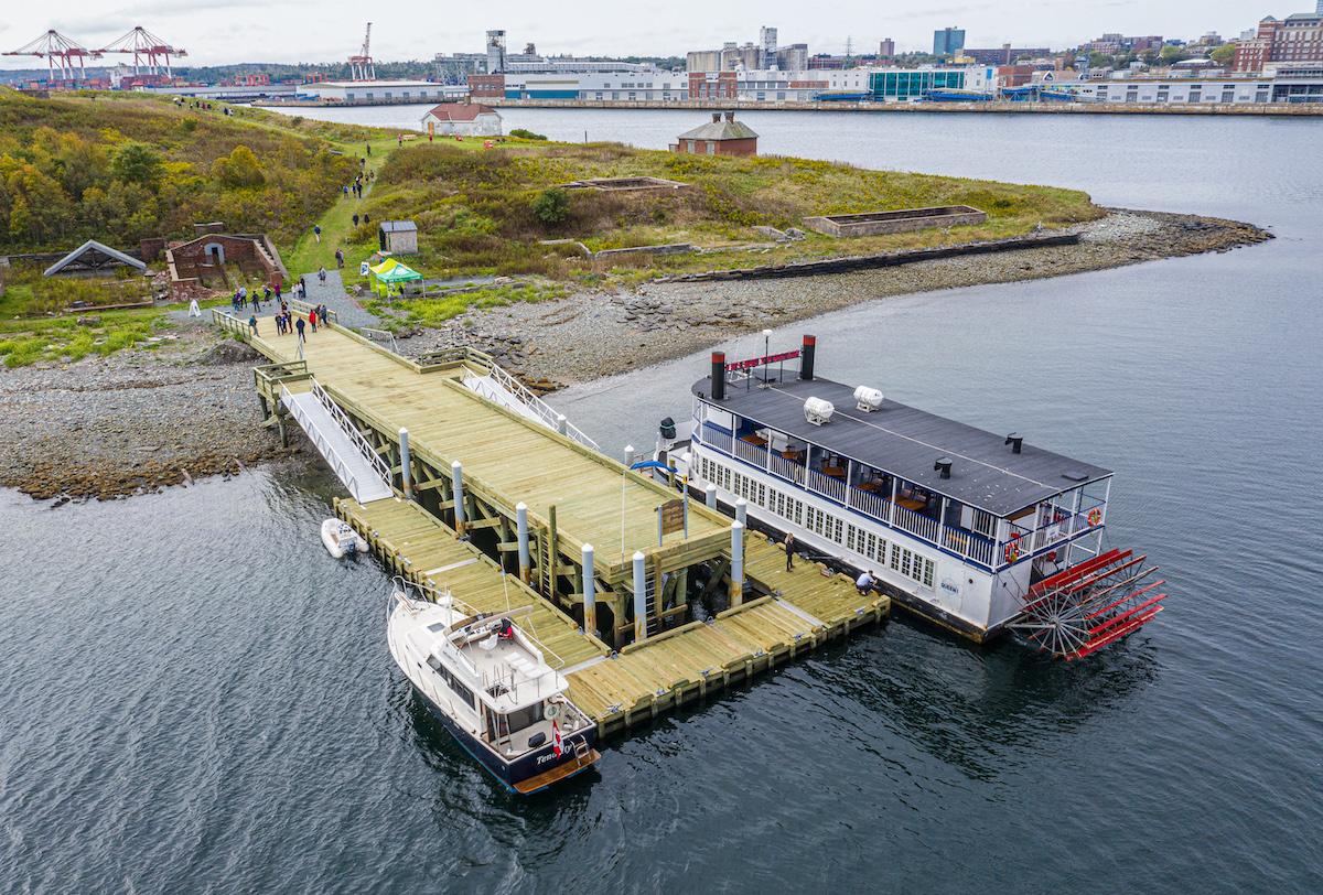 The Harbour Queen ferries visitors to Georges Island.