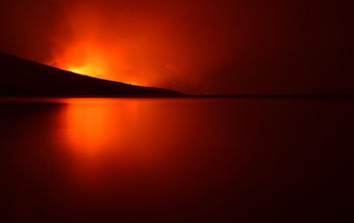 A wildfire sparked by lightning led to evacuation of parks of Glacier National Park/NPS