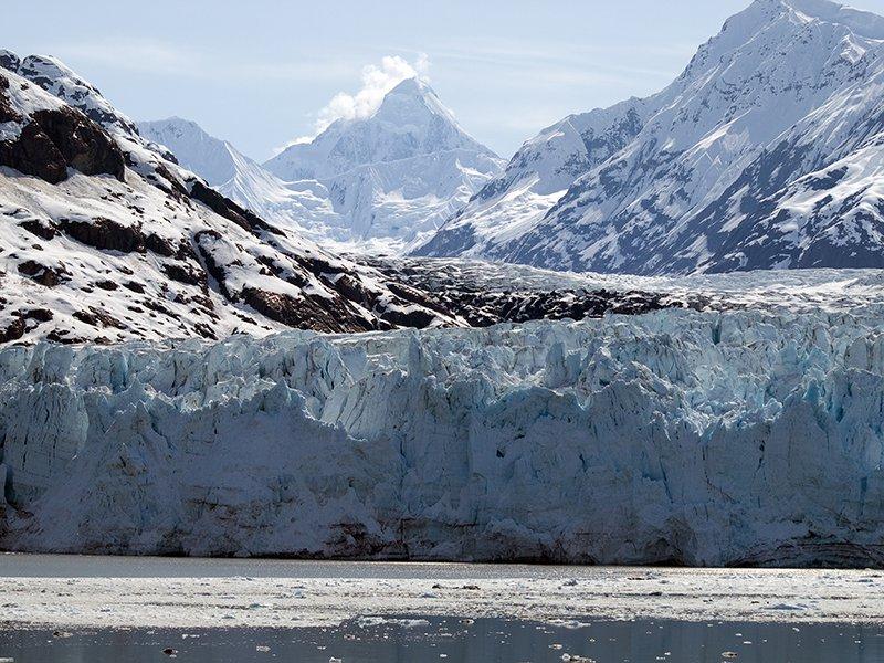 A glacier meets the ocean at Glacier Bay National Park and Preserve. Credit: Eric Frommer, CC BY-SA 2.0