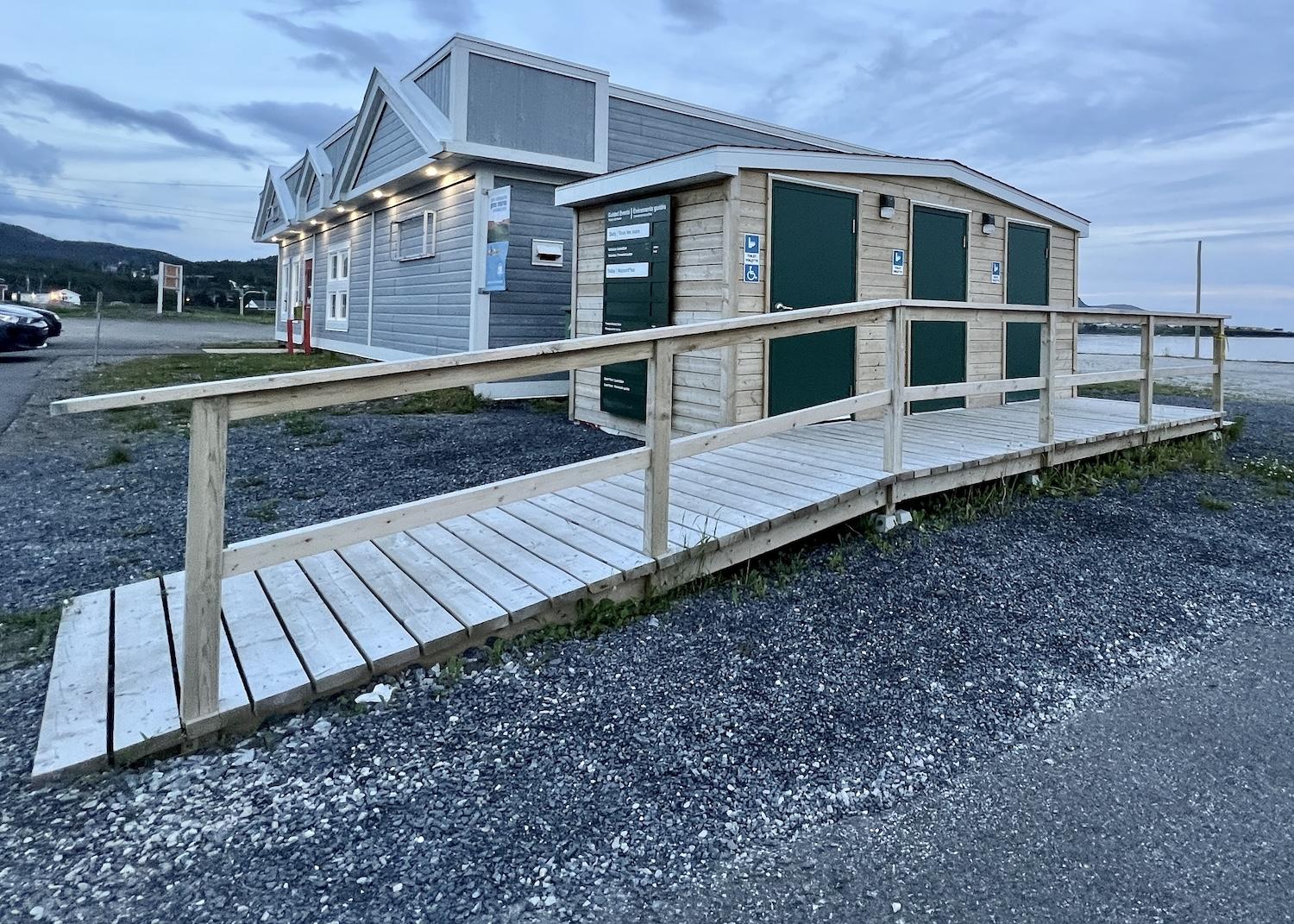 In Rocky Harbour, the Gros Morne National Park Visitor Centre has a wheelchair ramp.