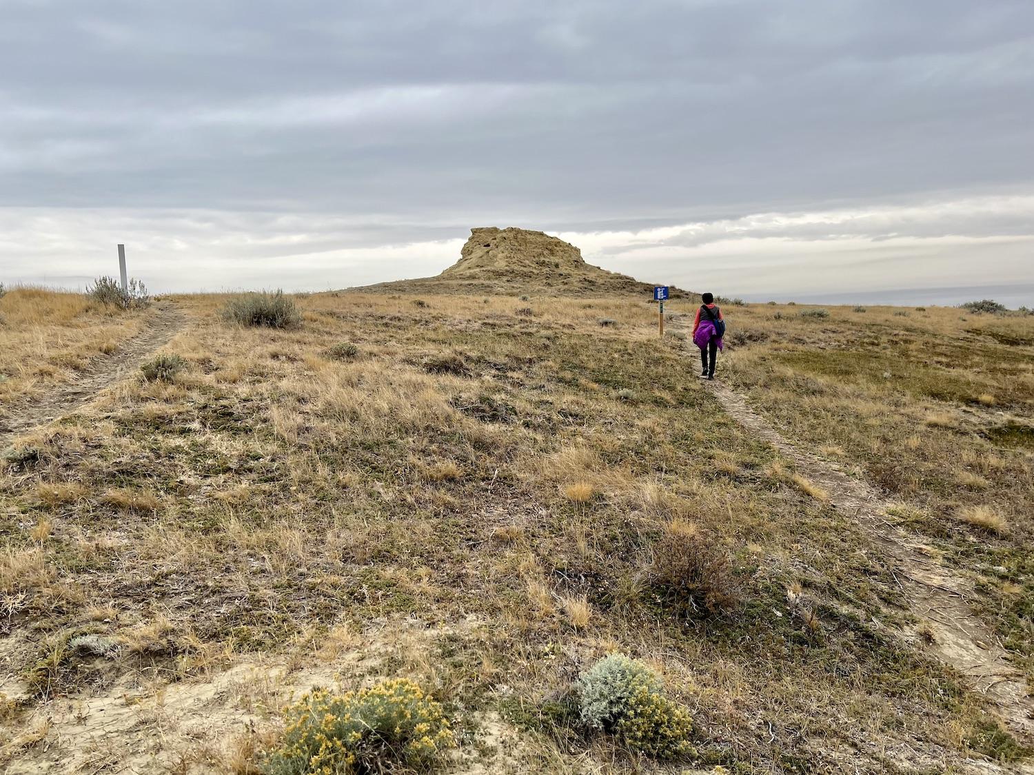 If you come at the "Apple Core" (an isolated butte) from the right, you will be surprised to see it's the gateway to the badlands.