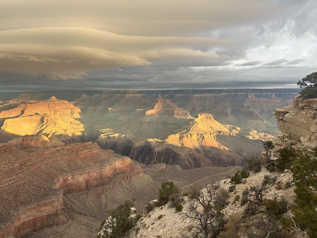 Sunrise on Nov. 26, 2024 from the South Rim
