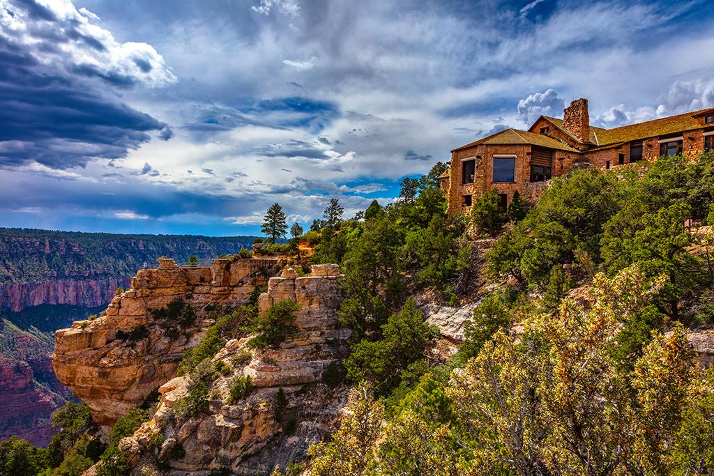 The Grand Canyon Lodge and North Rim scenery, Grand Canyon National Park / Rebecca Latson