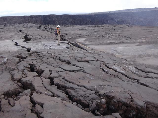 Crater Rim Drive upheaval at Hawai'i Volcanoes National Park/USGS