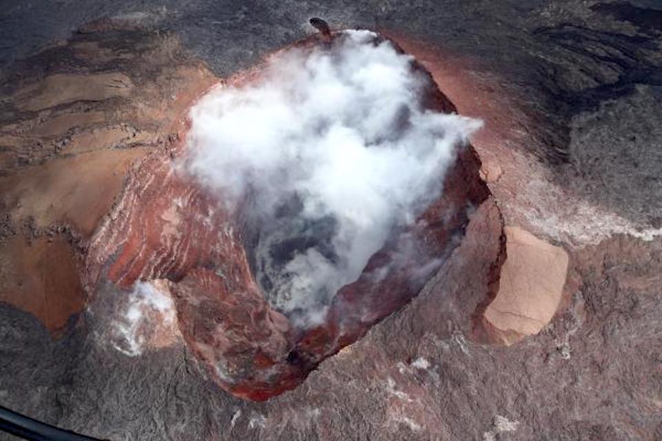 Pu‘u ‘Ō‘ō is quiet at Hawai'i Volcanoes National Park/11-6-2018, USGS