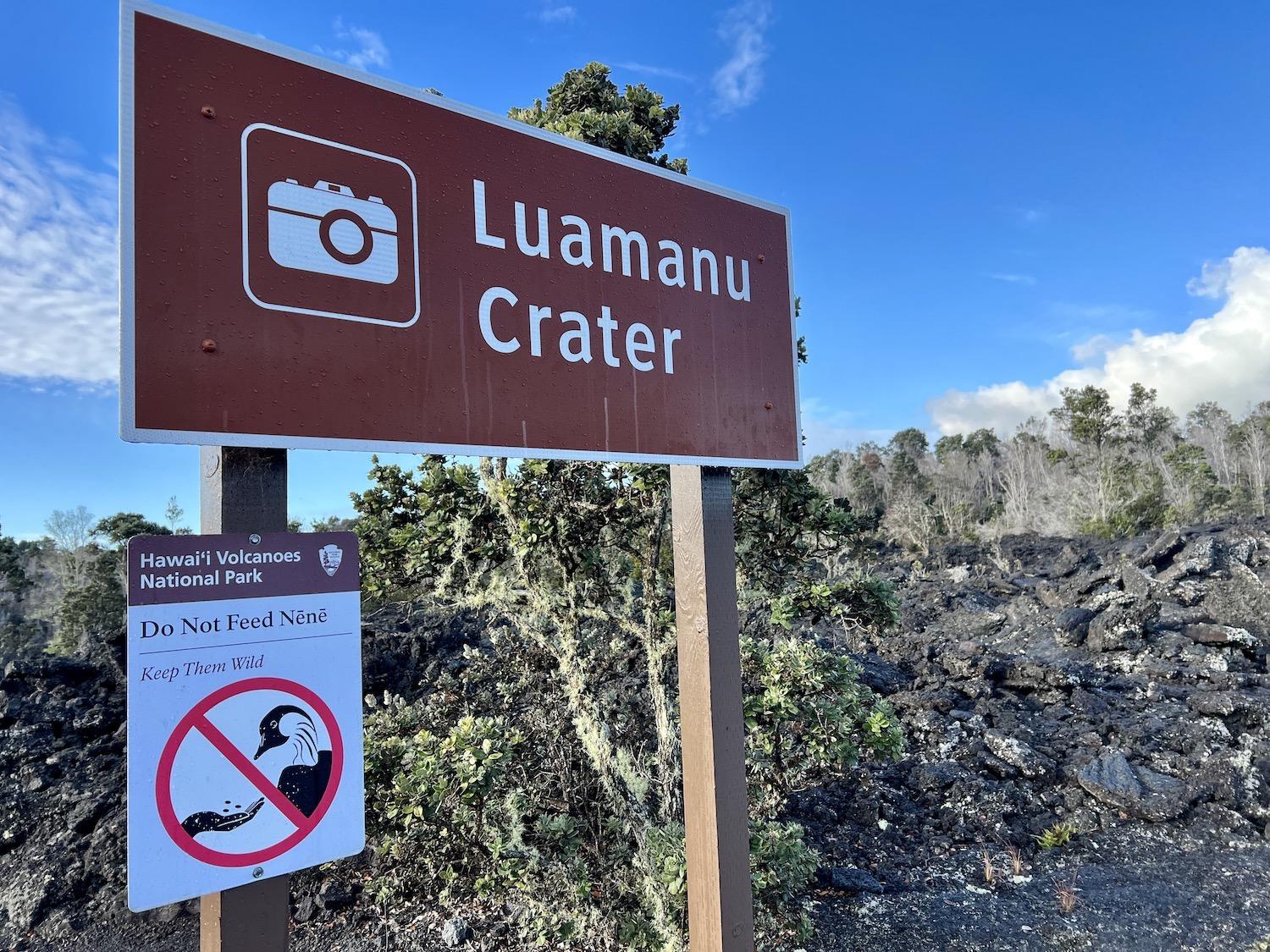 More park signage to protect nēnē, whose webbed feet have evolved to walk across lava rock landscapes.