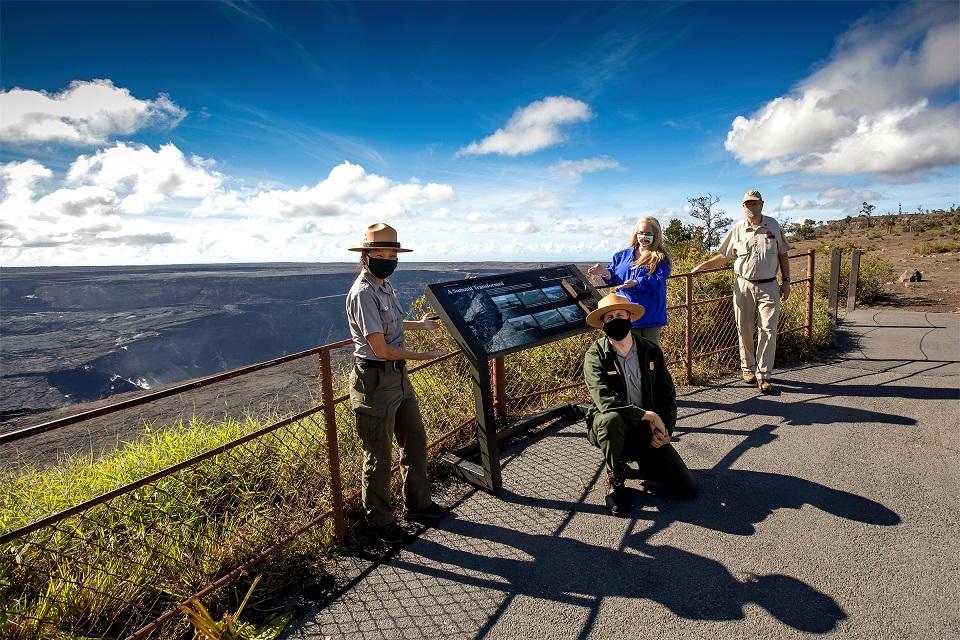 The new Kīlauea wayside exhibit at Kīlauea Overlook has 3D models of Kaluapele (Kīlauea caldera) that reveal the geologic changes to the summit area over time/NPS, Janice We