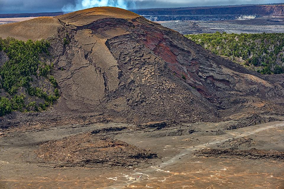 Pu’u Pua’i and people on the Kilauea Iki Trail, Hawai'i Volcanoes National Park / Rebecca Latson