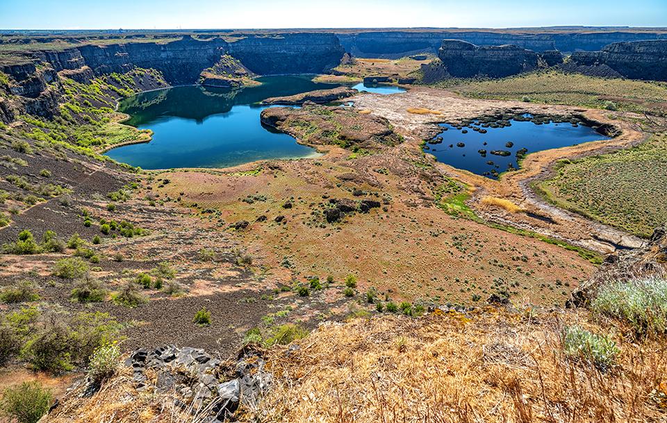 Dry Falls vista, Channeled Scablands, Ice Age Floods National Geologic Trail / Rebecca Latson