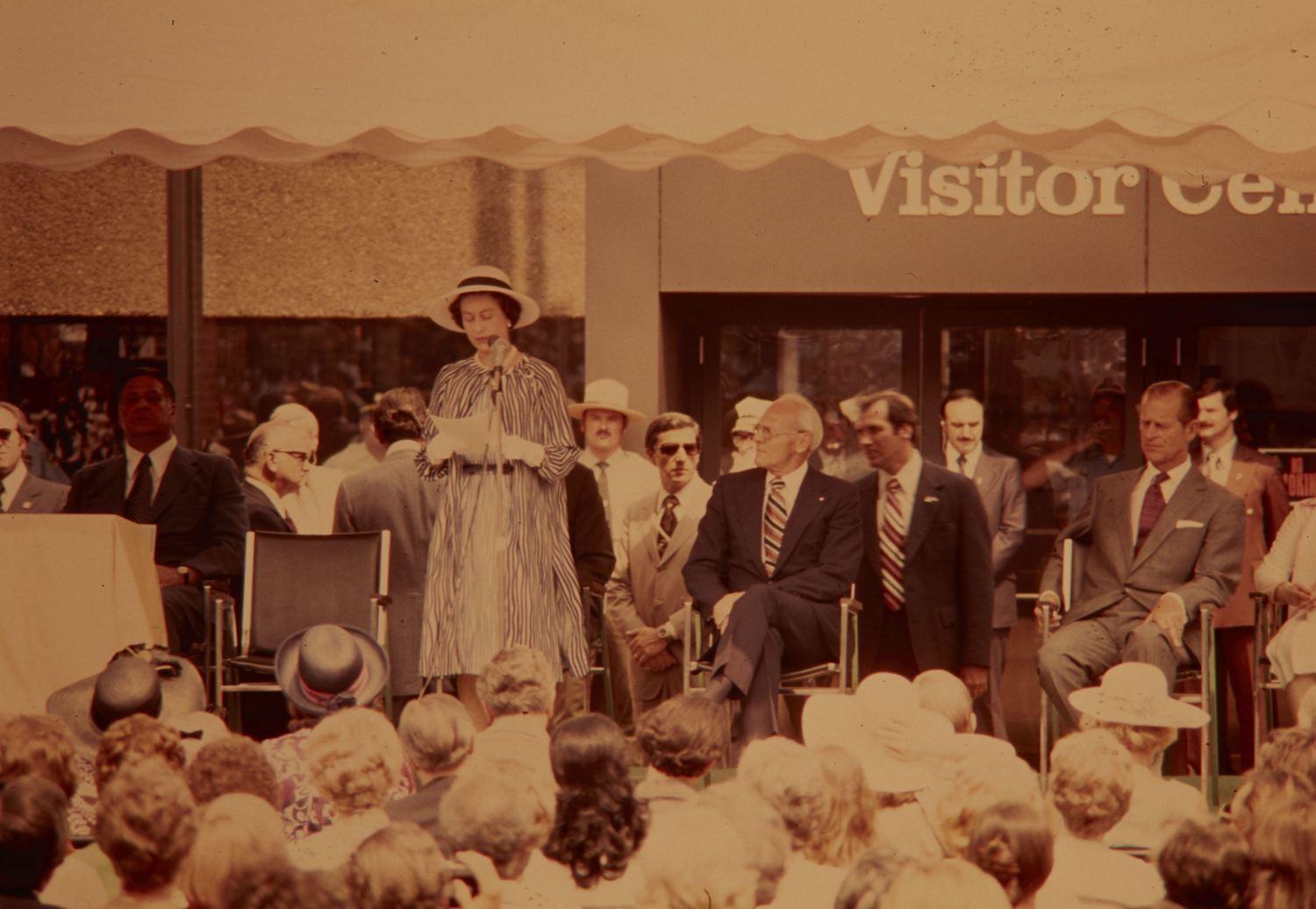 Queen Elizabeth II gave a speech in Philadelphia in July 1976 to dedicate the bicentennial bell.