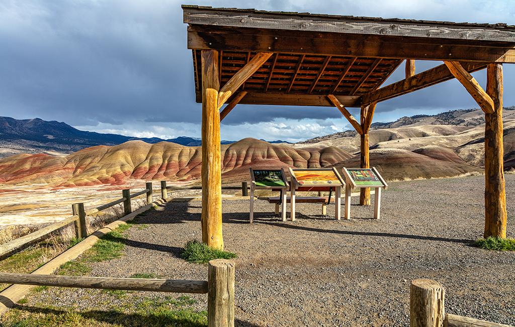 The Painted Hills Overlook, Painted Hills Unit, John Day Fossil Beds National Monument / Rebecca Latson