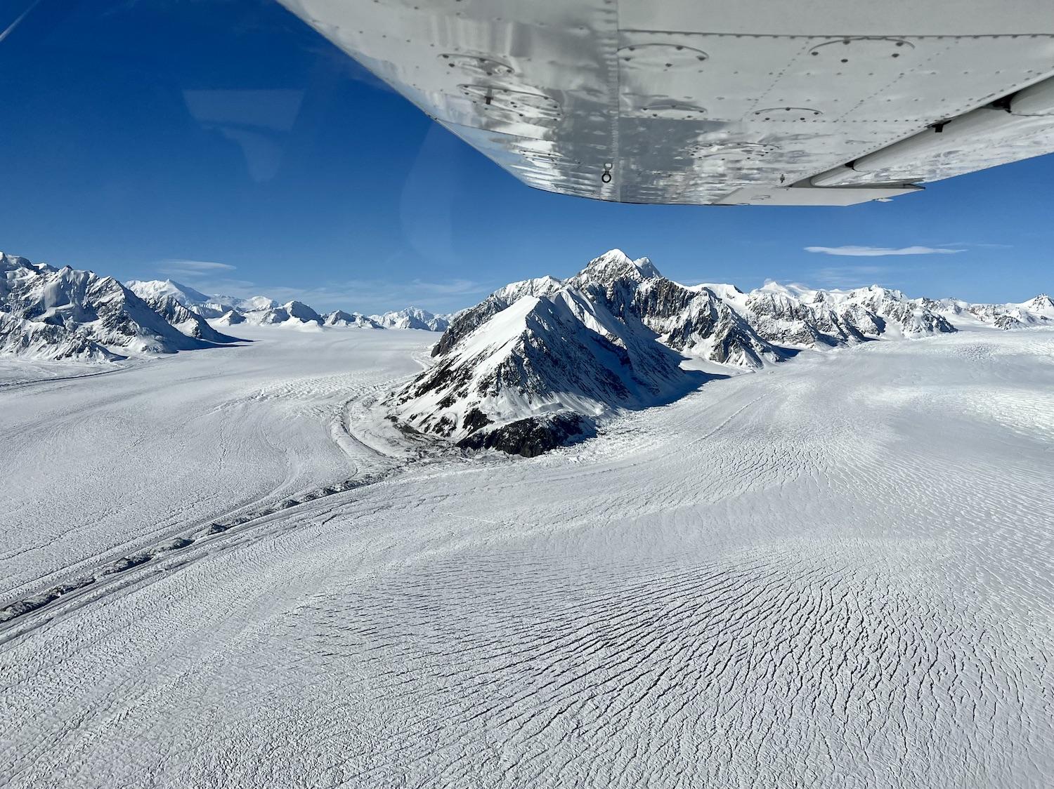 The view from a Kluane flightseeing tour with Icefield Discovery.