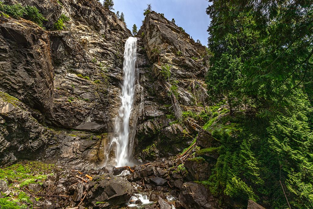 Rainbow Falls, Lake Chelan National Recreation Area, North Cascades Complex / Rebecca Latson