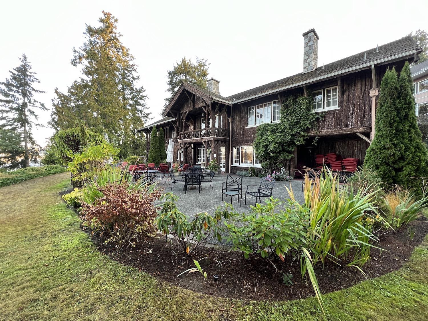 The Latch Inn in Sidney is a great base to explore Gulf Islands National Park Reserve.
