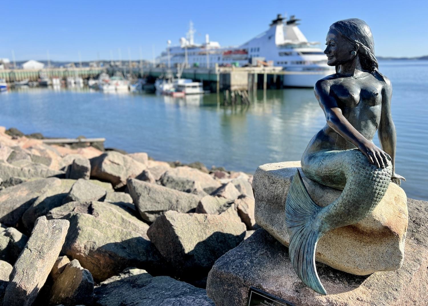 Nerida, the bronze "Eastport mermaid" sculpture, was created between 2012 and 2015 by resident sculptor Richard B. Klyver.