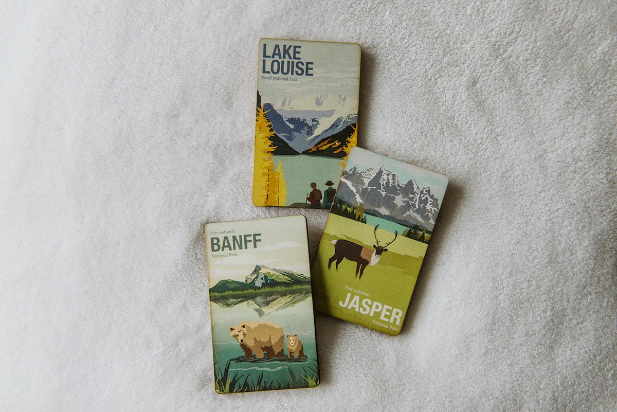 Vintage magnets for various Parks Canada national parks.