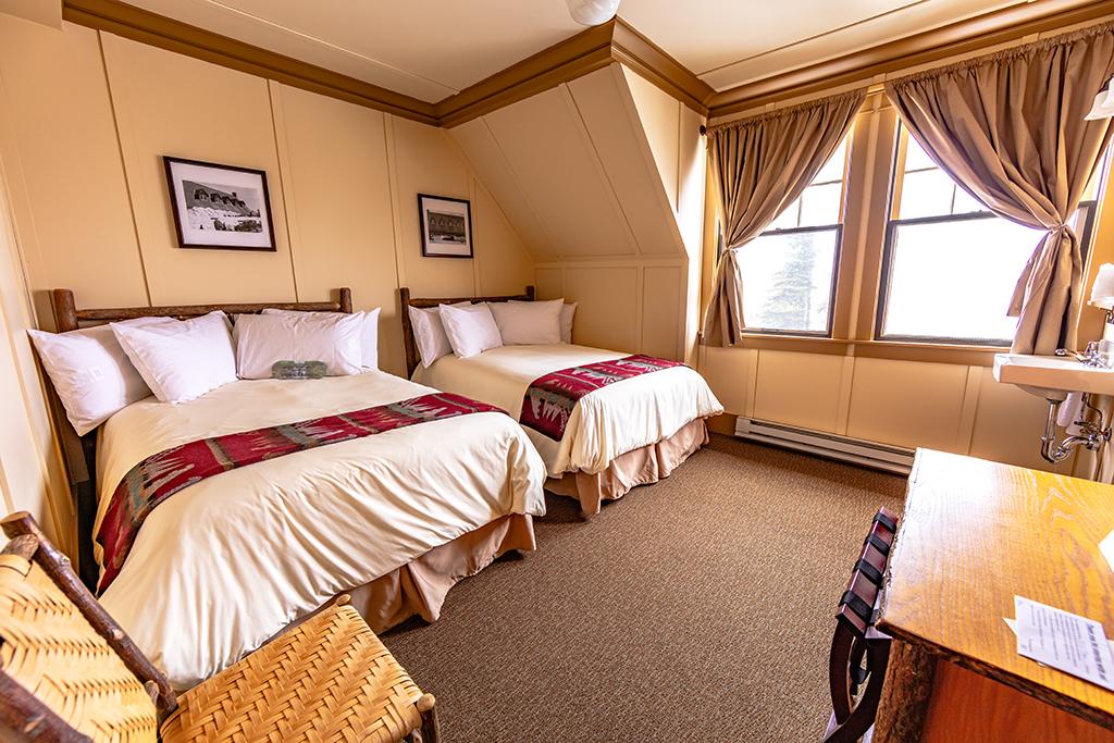 A historically new and improved Annex room, Mount Rainier National Park / Rebecca Latson