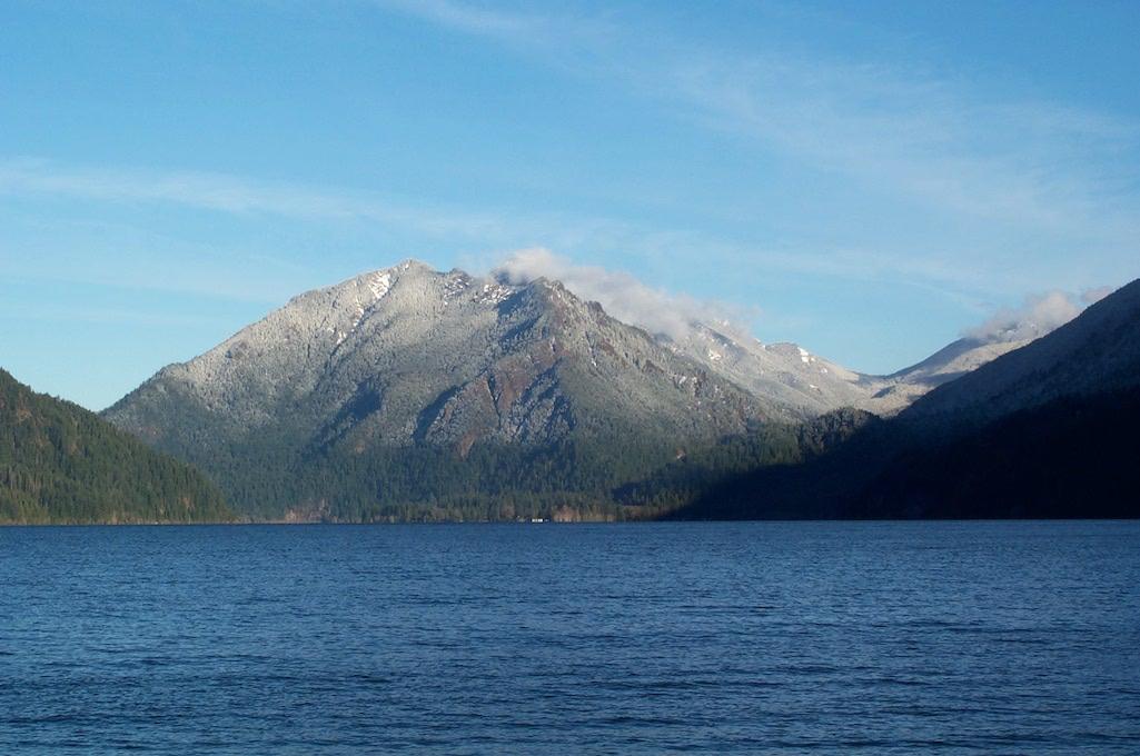 The body of a New York man who drowned in Lake Crescent was recovered from nearly 400 feet below the surface/Elwhajeff 