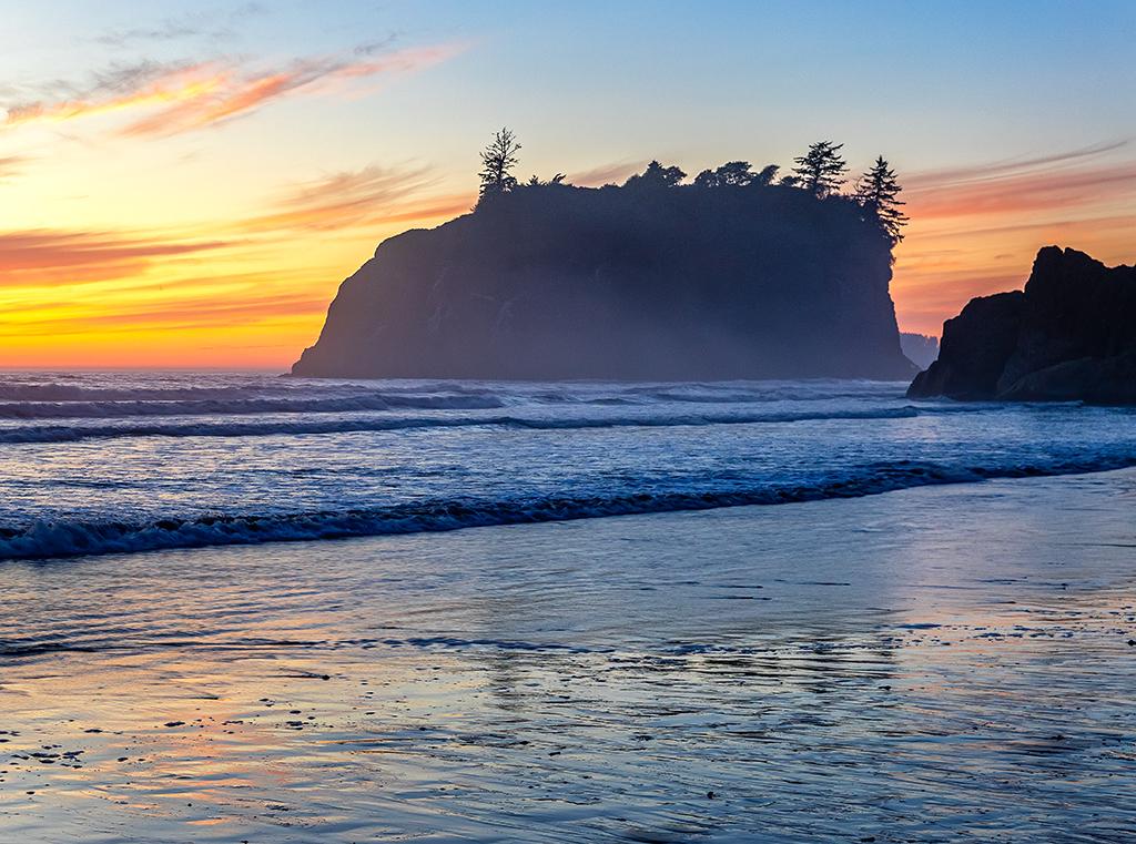 A telephoto sunset at Ruby Beach, Olympic National Park / Rebecca Latson