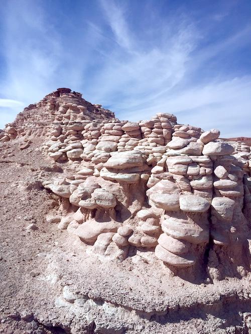 Hoodoos in the white layer formation/Barbara Jensen