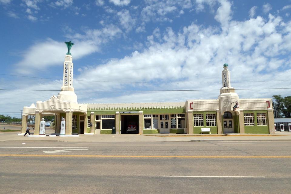 Tower Station and the U-Drop In Cafe on Route 66 in Shamrock, Texas, is now owned by the city and operates as a visitor center/David and Kay Scott.JPG