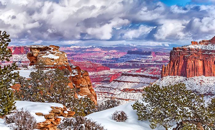 Fresh snow over Shafer Canyon, Canyonlands National Park / Rebecca Latson