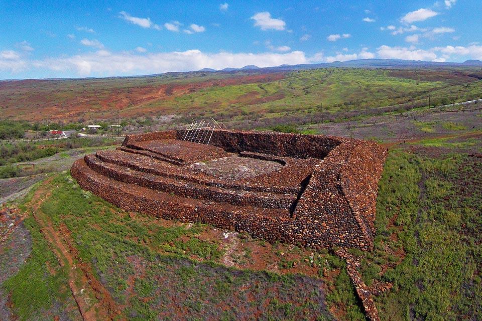 The last known polytheistic temple built in Hawai'i, the Puʻukoholā Heiau is 224 feet long and 100 feet wide; photo by Pierre Lesage, 2010/TCLF