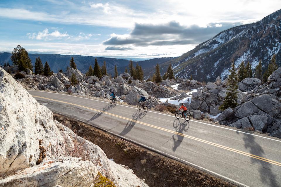 Spring cycling in Yellowstone National Park near the Hoodoos/NPS, Jacob W. Frank
