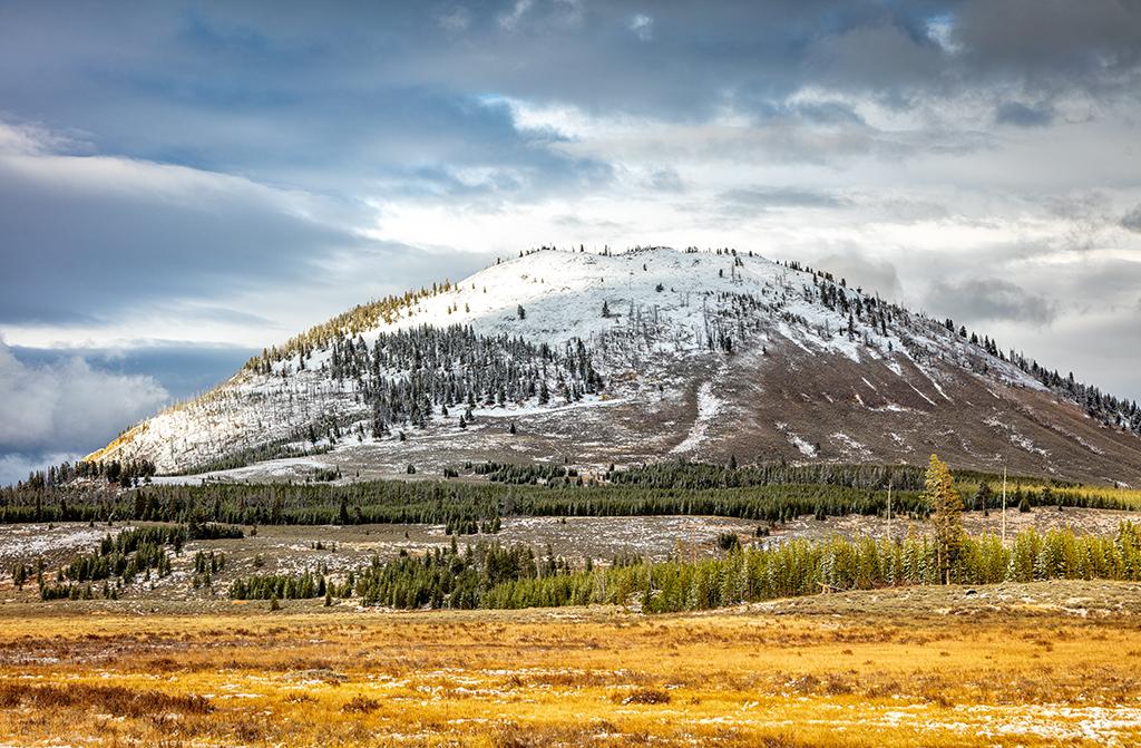 Bunsen Peak, Yellowstone National Park / Rebecca Latson