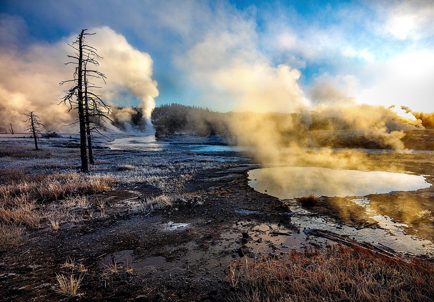 Evidence of volcanic activity where ever you look, Yellowstone National Park / Rebecca Latson
